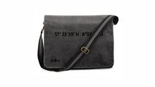 Lade das Bild in den Galerie-Viewer, 1417 Accessories Umhängetasche 'GeoDaten'
