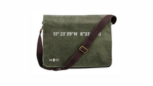 Lade das Bild in den Galerie-Viewer, 1417 Accessories Umhängetasche 'GeoDaten'