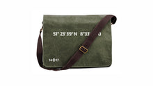 Lade das Bild in den Galerie-Viewer, 1417 Accessories Umhängetasche 'GeoDaten'