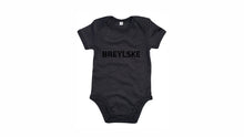 Lade das Bild in den Galerie-Viewer, 1417 BABY BODYSUIT &#39;Breylske&#39;
